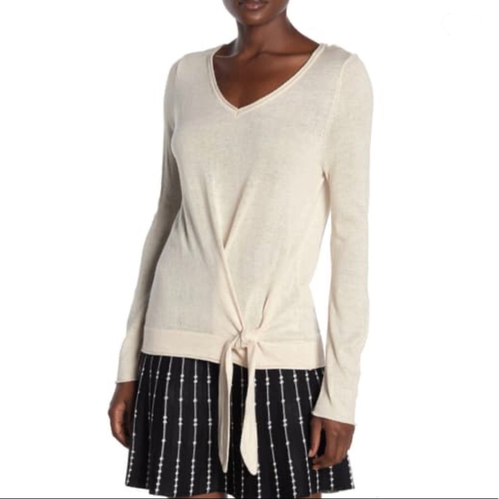 🛑CLEARANCE‼️ 🆕 Max Studio Tie Front Sweater Cream V-neck size small